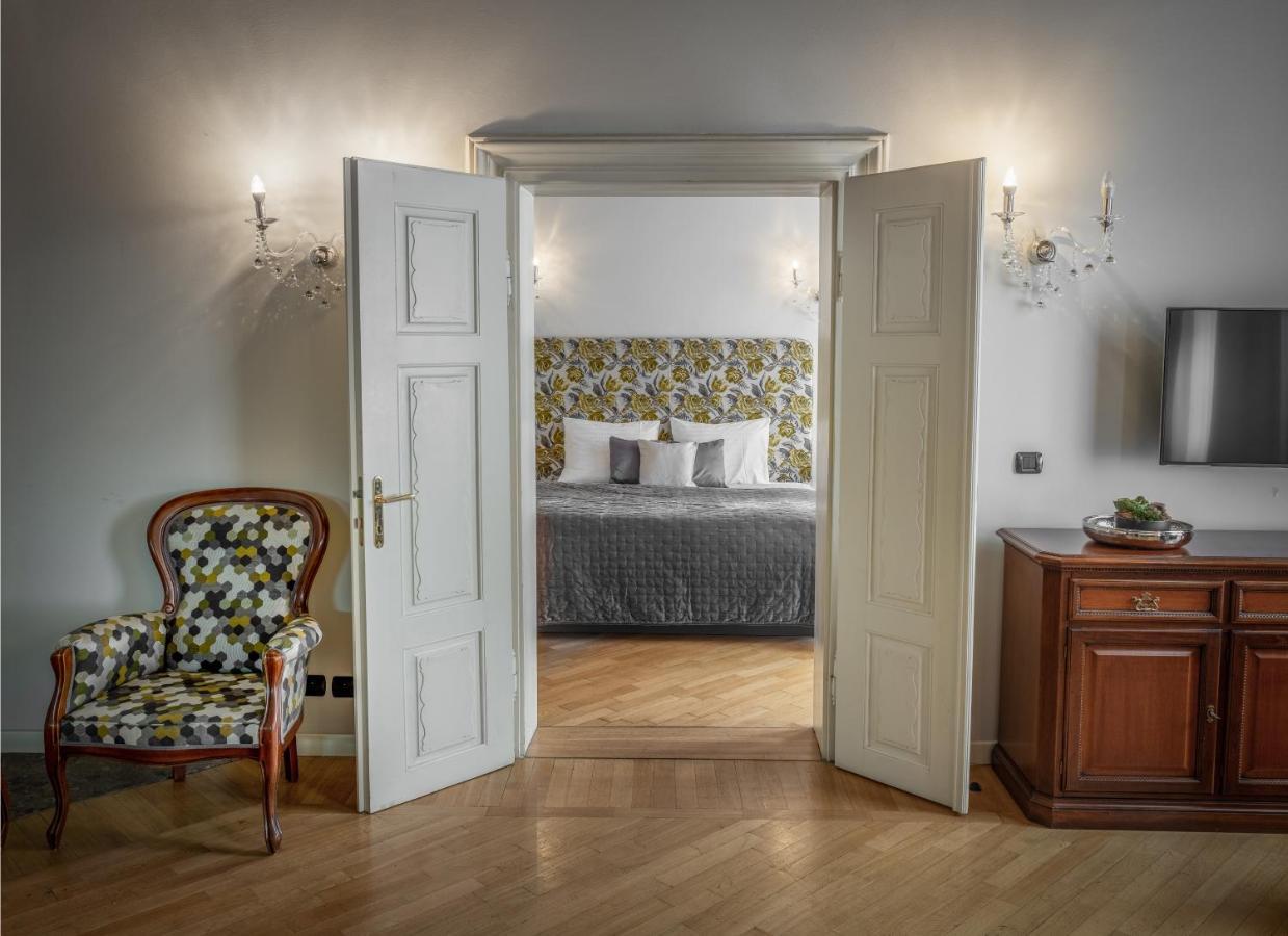 Chateau 9 By Adrez Appartement Praag
